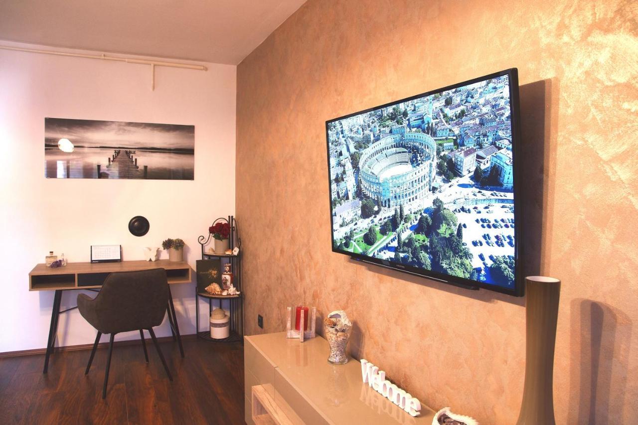 Apartment Grbin Pula Bagian luar foto