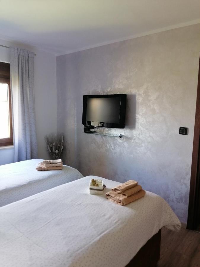 Apartment Grbin Pula Bagian luar foto